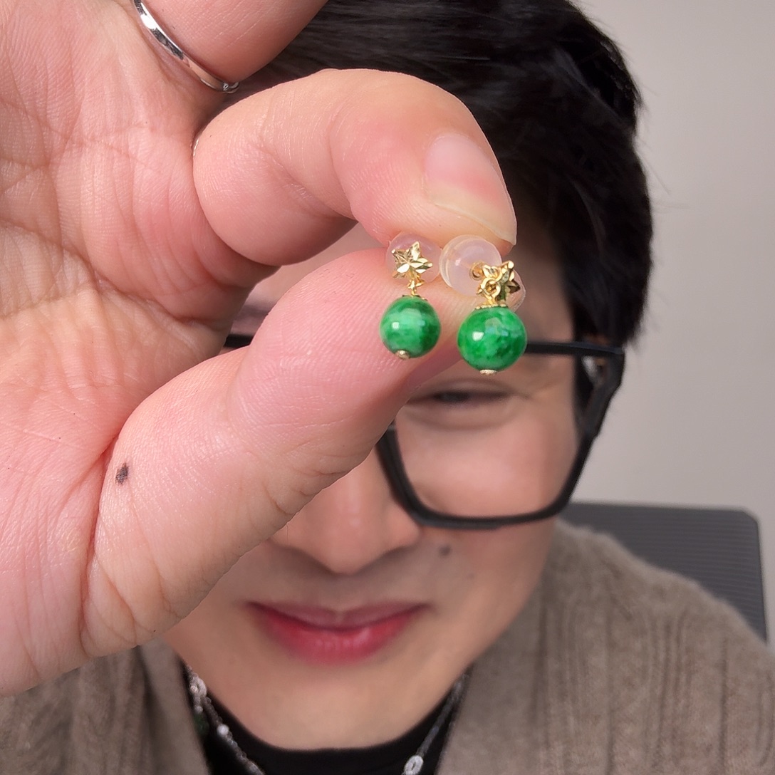 翡翠18K金镶嵌颈饰一对