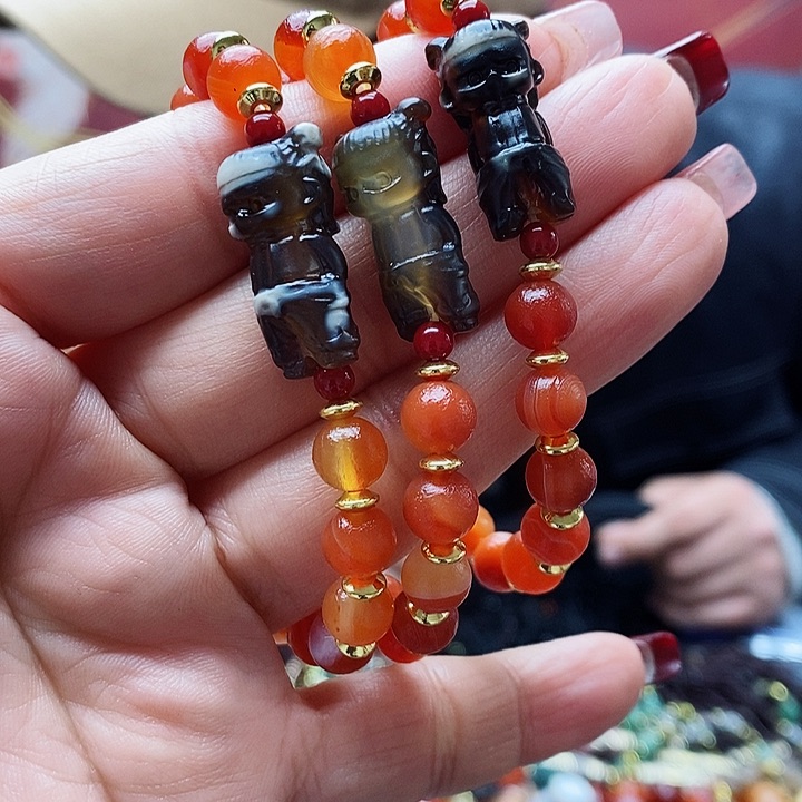 玛瑙/玉髓颈饰合金多样性发其一