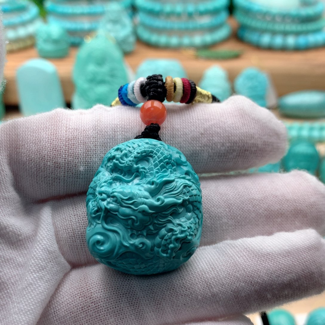 未镶嵌绿松石珠宝奇石