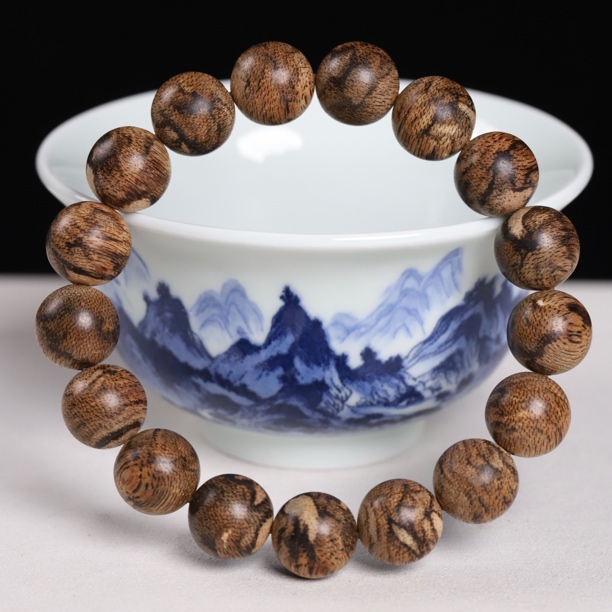 沉香9分沉菩萨棋沉香金丝黄油虎斑纹手串1.3cm/19克 文玩沉香手串