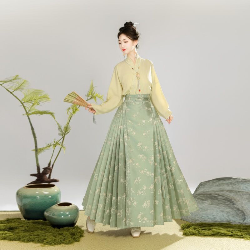 睦琪梦幻卿愿【梨花颂】马面裙套装新款国风日常新中式秋冬汉服女