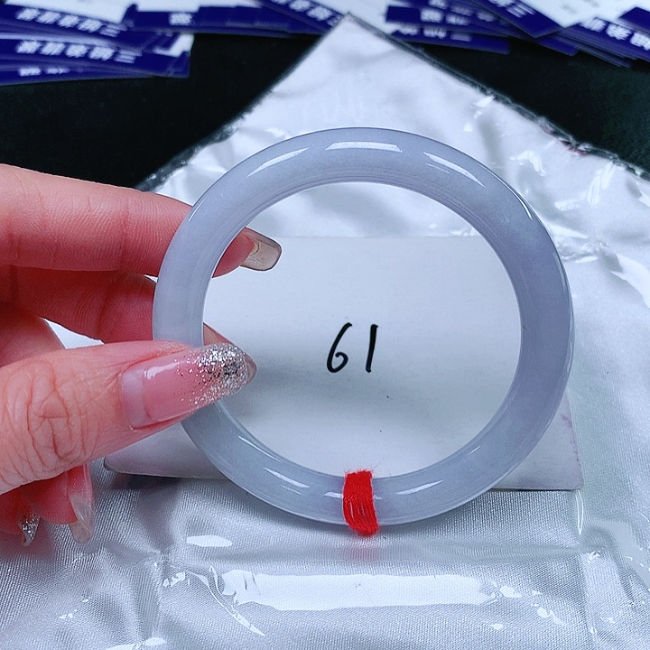 翡翠手镯（圆镯）未镶嵌