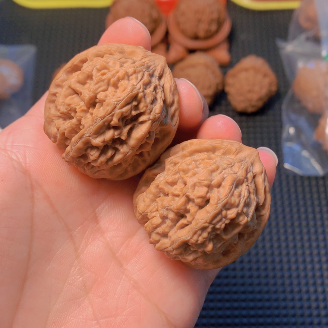 文玩核桃吊坠牡丹纹38