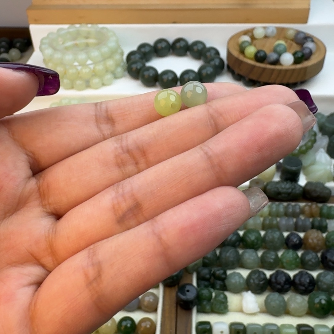 小***乖和田玉未镶嵌珠宝半成品单珠8-2