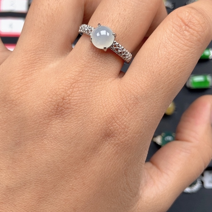 翡翠未镶嵌戒指戒指