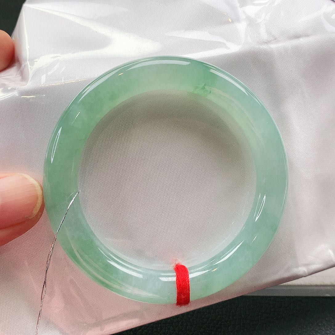 未镶嵌手镯翡翠天然翡翠手镯