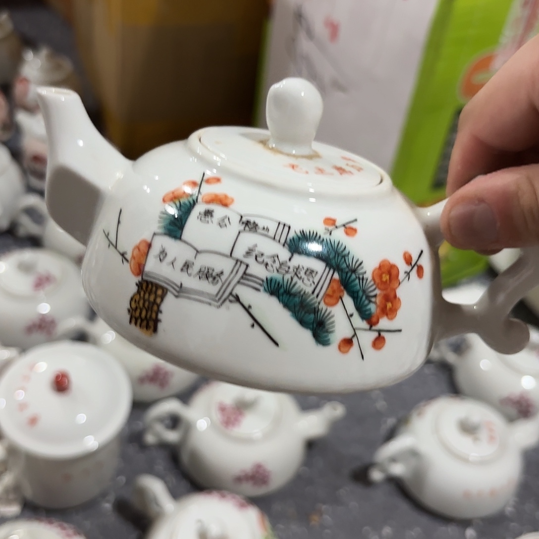 摆件景德镇现代陶瓷用品