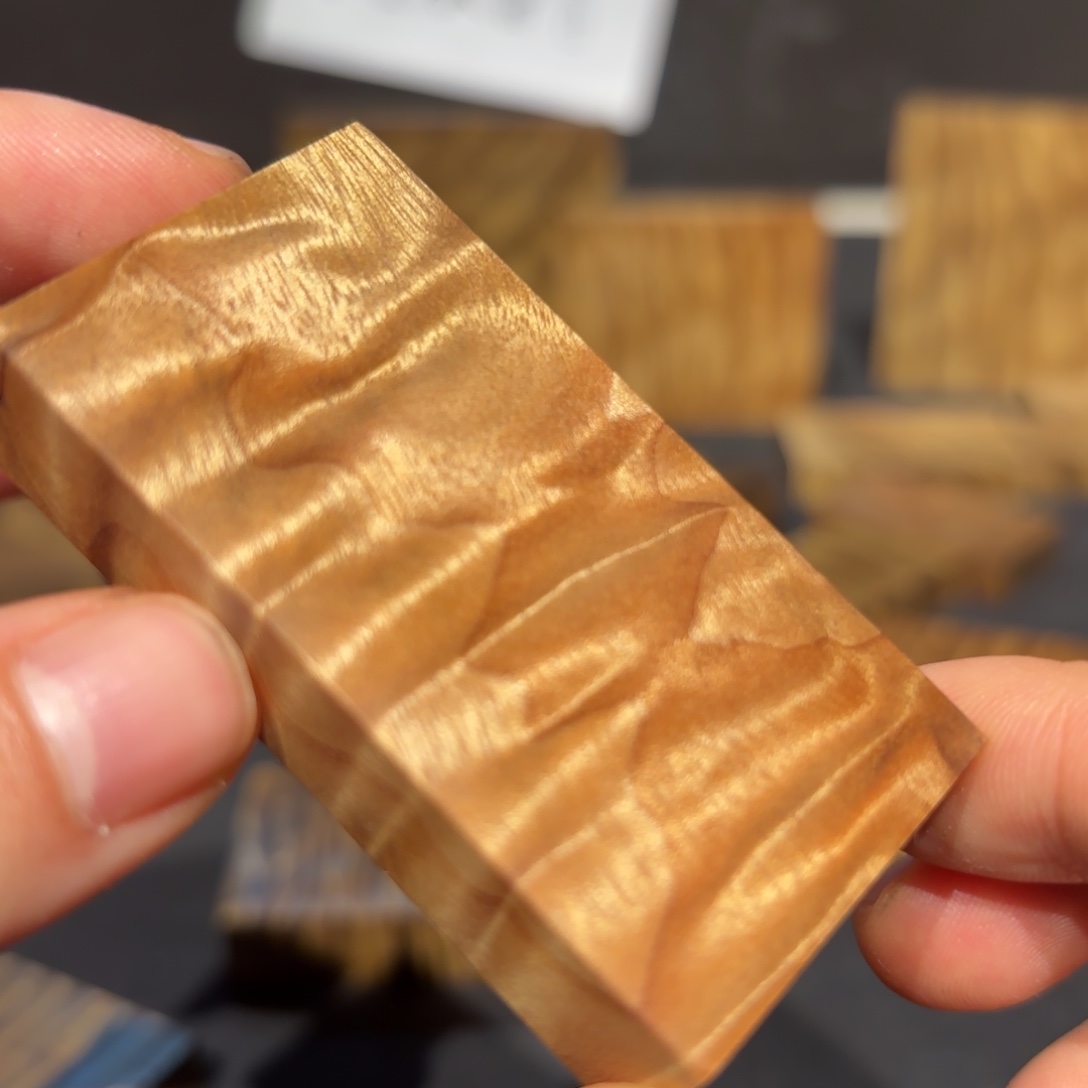 良***金丝楠木无事牌材料