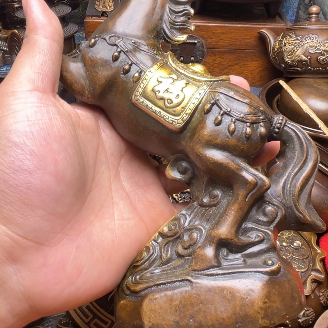 精美铜器点击下单