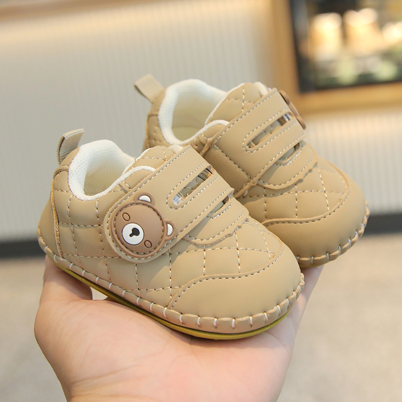 宝宝秋季休闲学步鞋0-2岁女宝宝舒适包头防滑软底男宝秋秋