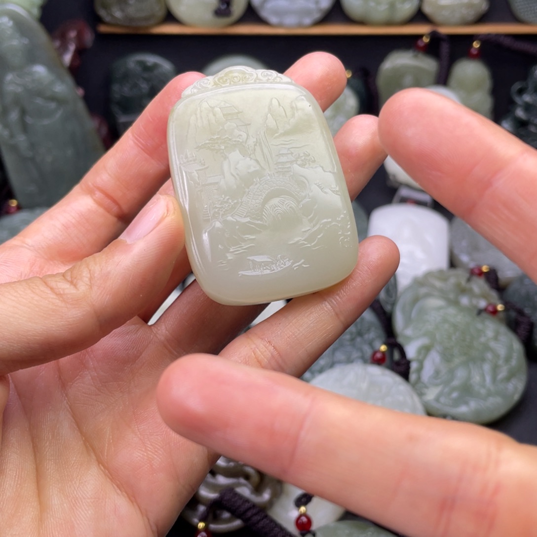 和田玉颈饰未镶嵌