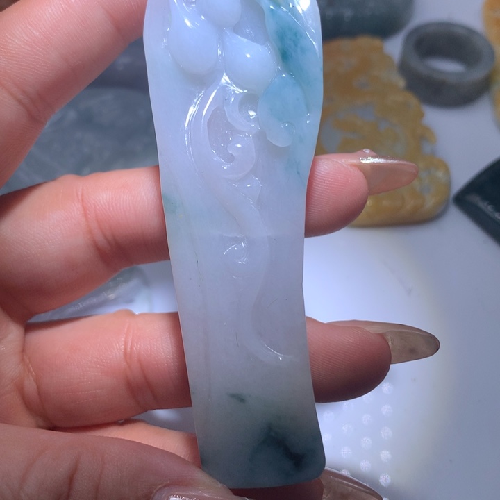 翡翠未镶嵌颈饰保真天然A货翡翠