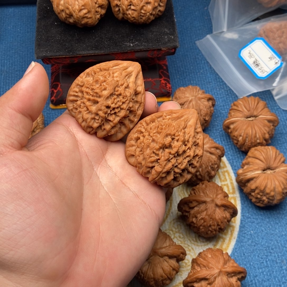 桃***间吊坠文玩核桃官帽