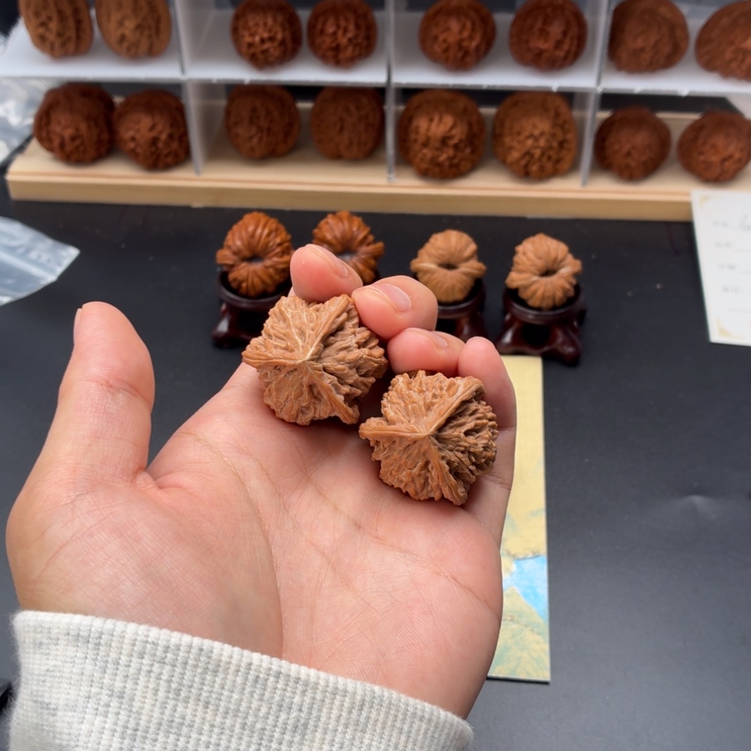 把件文玩核桃盘山三棱全品无修转圈33/35