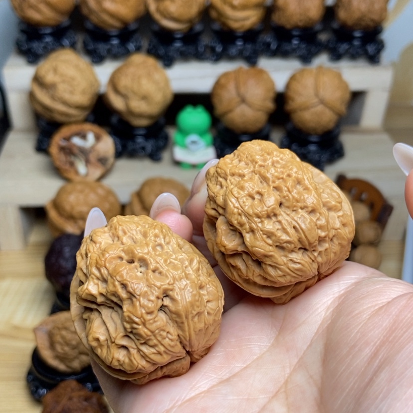 【闪购商品】桃核吊坠18……………39mm