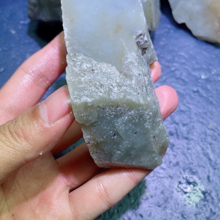 和田玉未镶嵌珠宝半成品