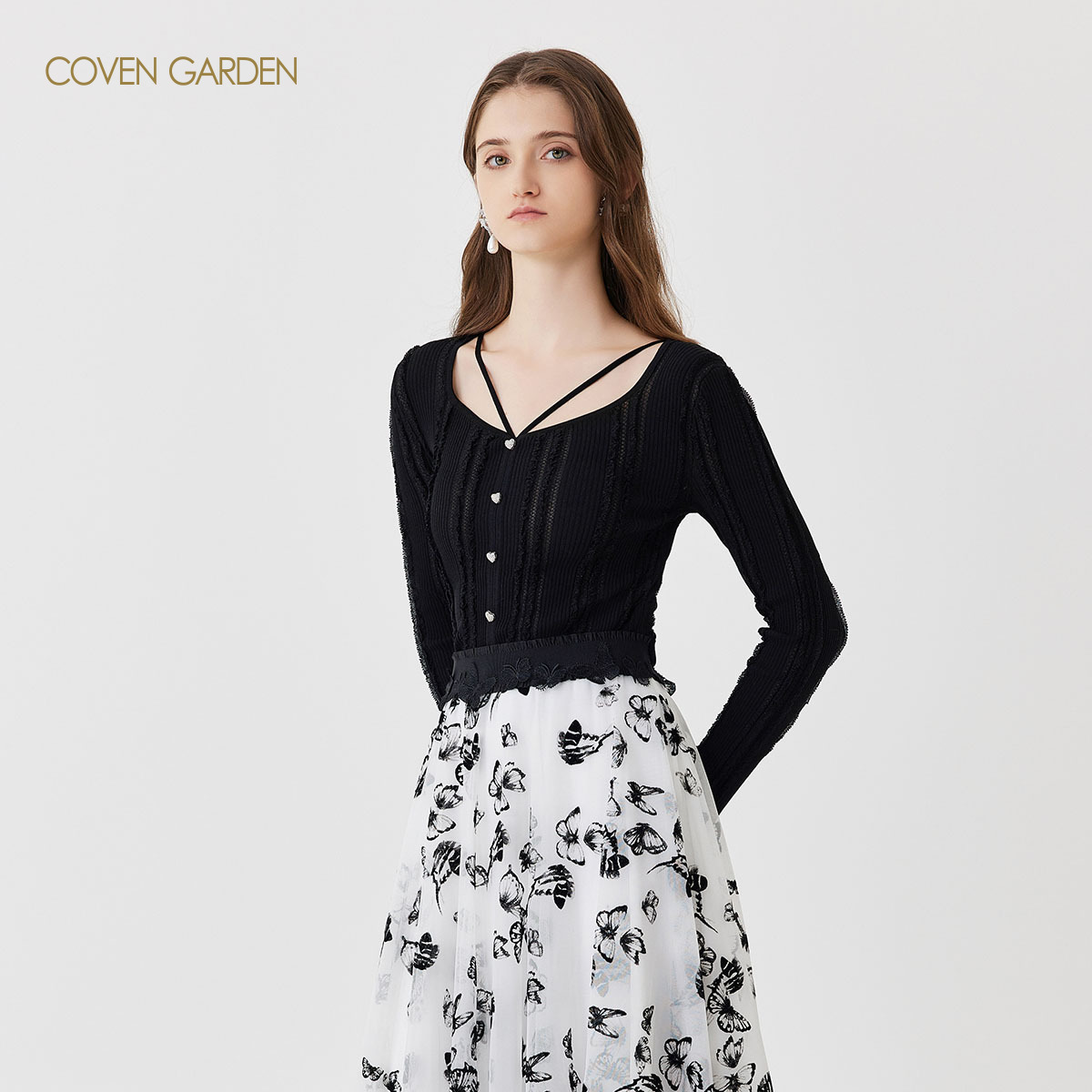 哥文花园 百搭挂脖领毛绒边针织衫女 CLA1033140