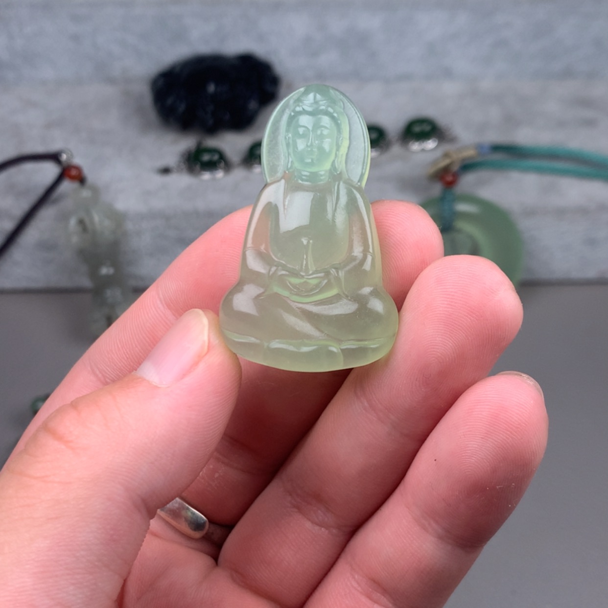 【闪购商品】未镶嵌蛇纹石玉岫玉