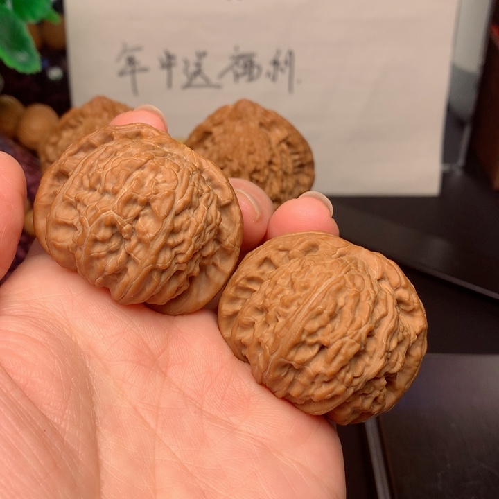 桃核把件白狮子头43