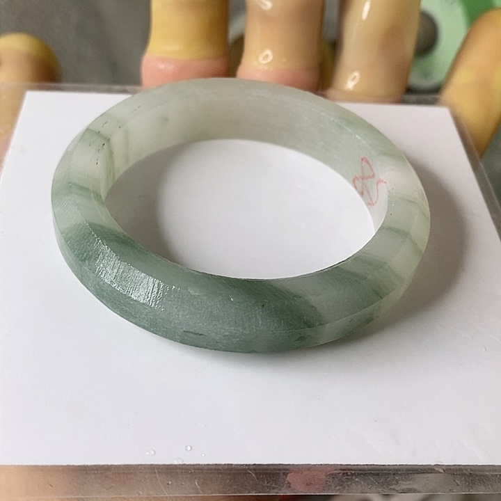 石英质玉手镯未镶嵌一****始定制