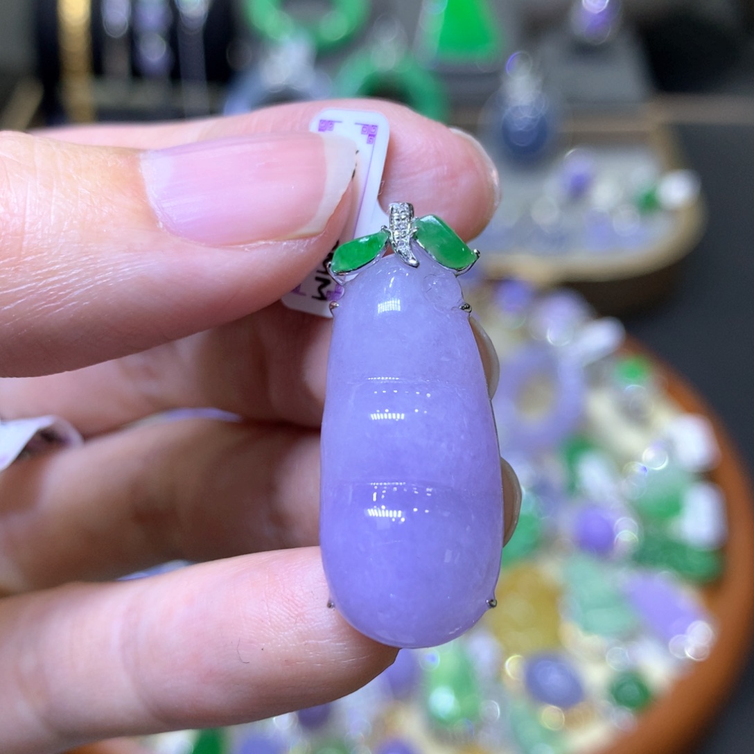 【闪购商品】翡翠颈饰18K金镶嵌翡翠吊坠项链