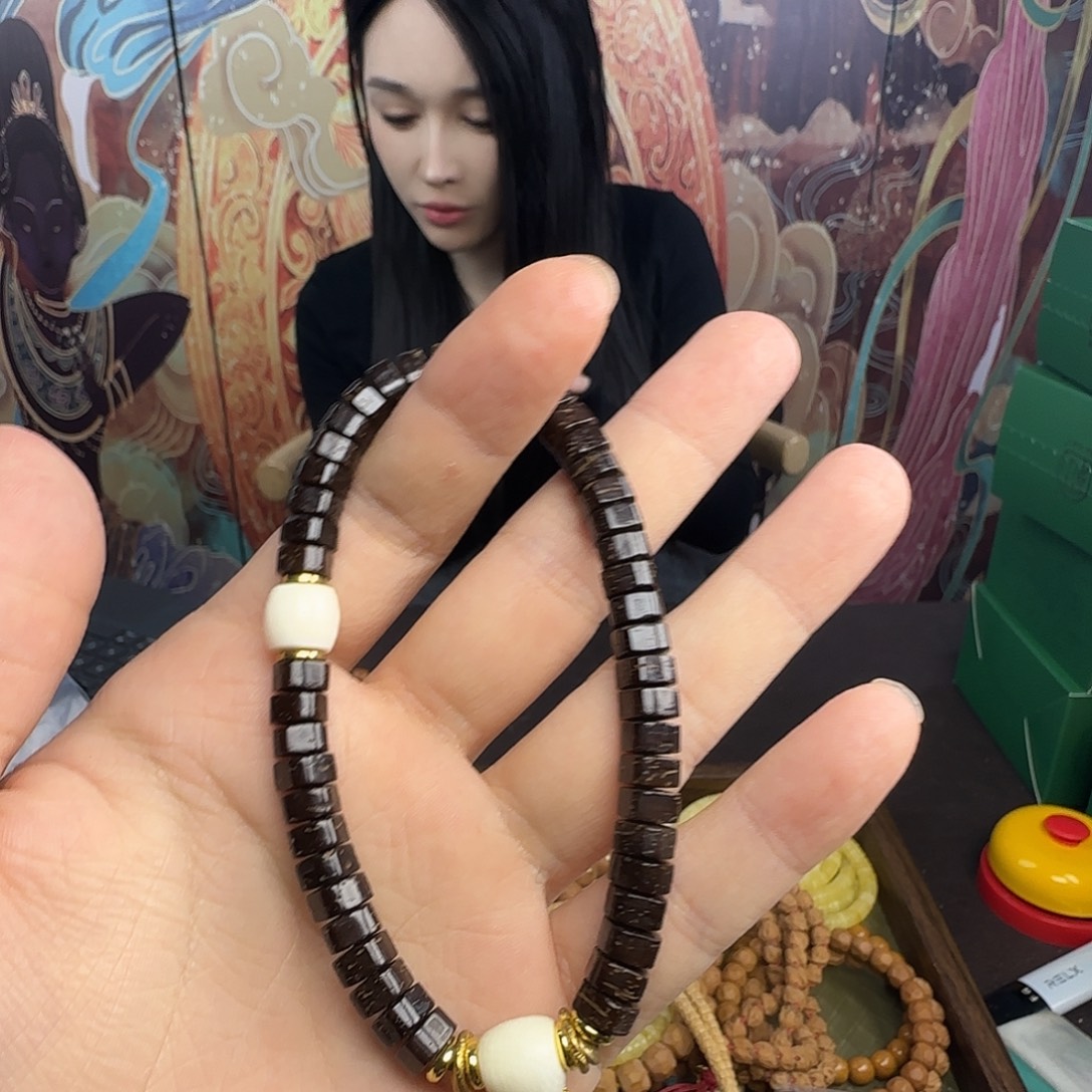 紫金鼠吊坠椰壳…..