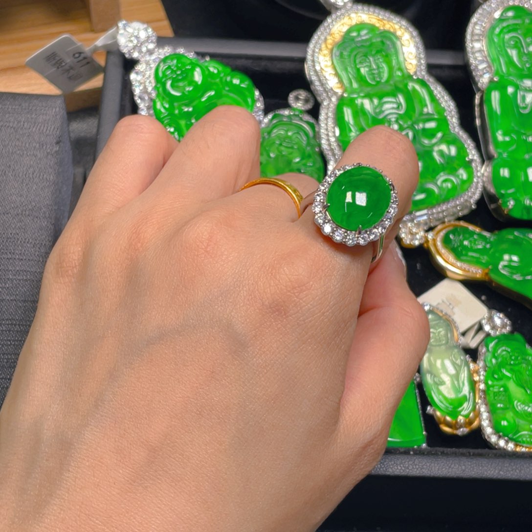 翡翠未镶嵌吊坠(不含链)