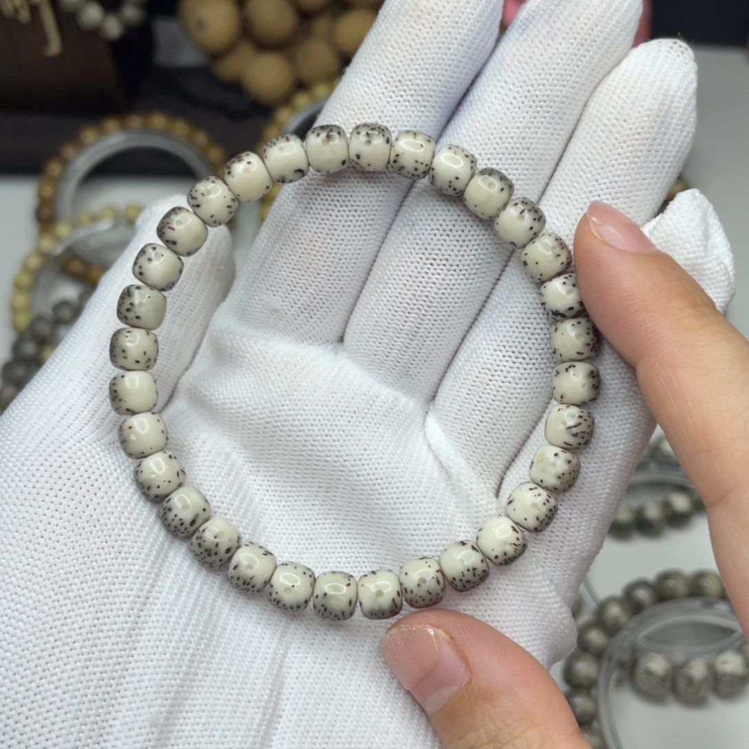 星月菩提手串D****.7mm 灰冰通体