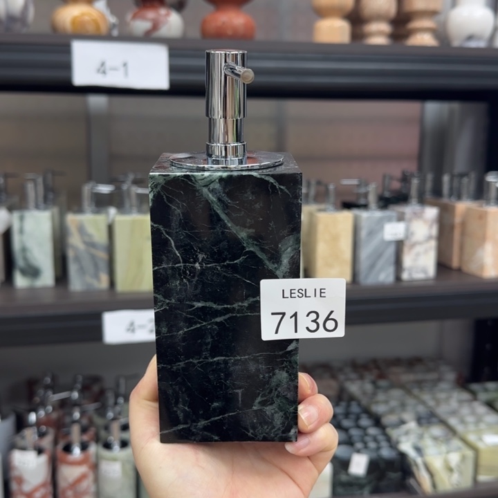 L7136。。。。。。。。福利