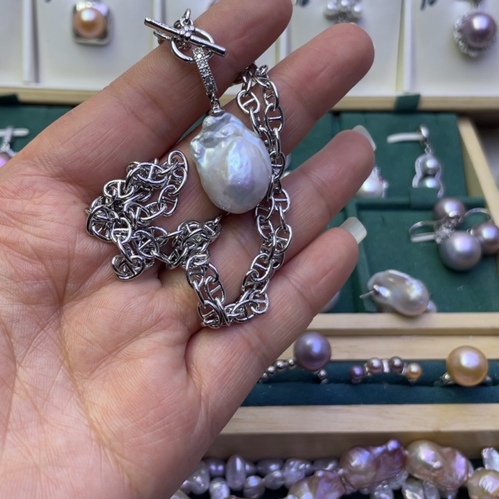 淡水珍珠项链合金