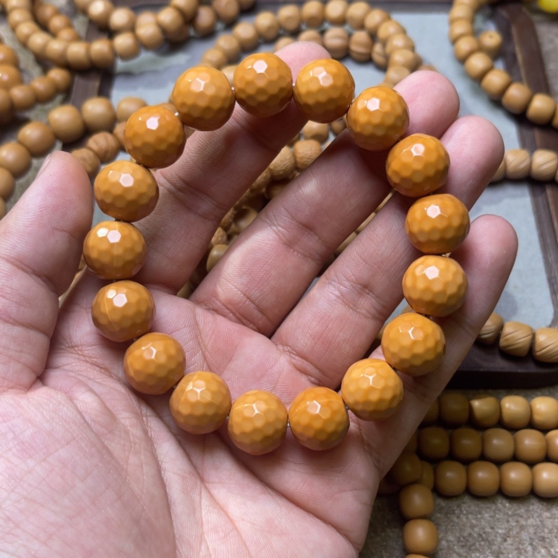 猴头核桃吊坠钻石面14mm