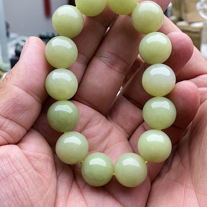 【闪购商品】未镶嵌手链和田玉16黄口