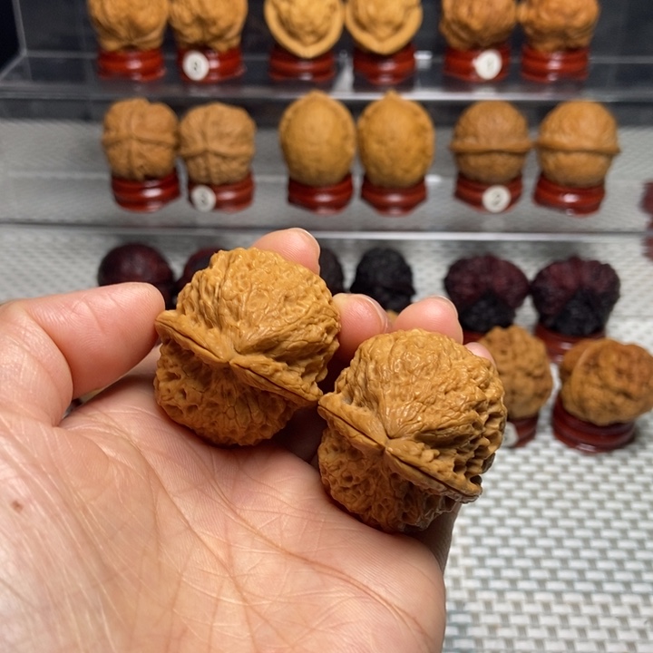 文玩核桃把件8寿星头元宝