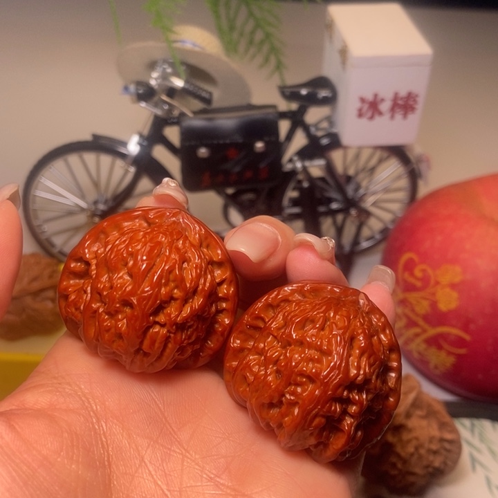 吊坠文玩核桃白狮子37尺