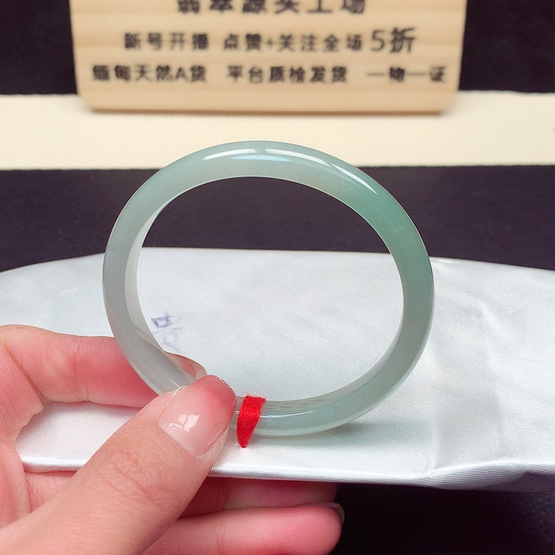 翡翠手镯未镶嵌3098号