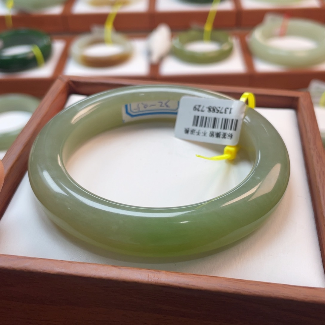 【闪购商品】未镶嵌手镯和田玉链接18。57/58