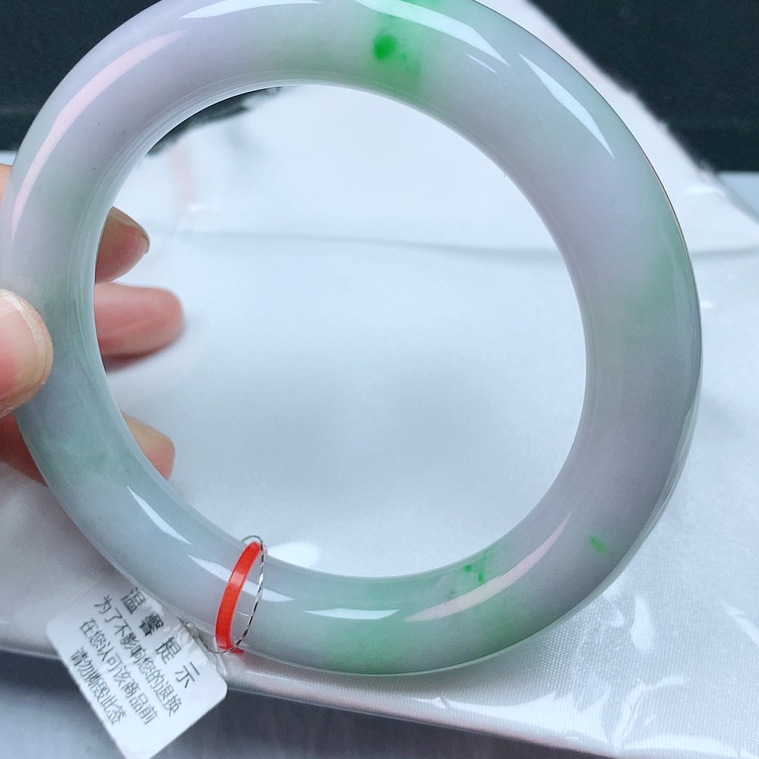 翡翠手镯未镶嵌60+胖