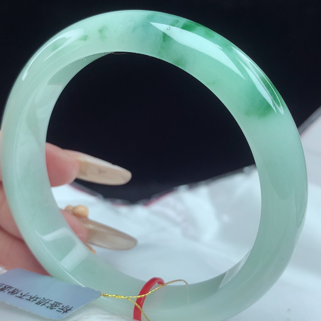 翡翠手镯未镶嵌58圈3314