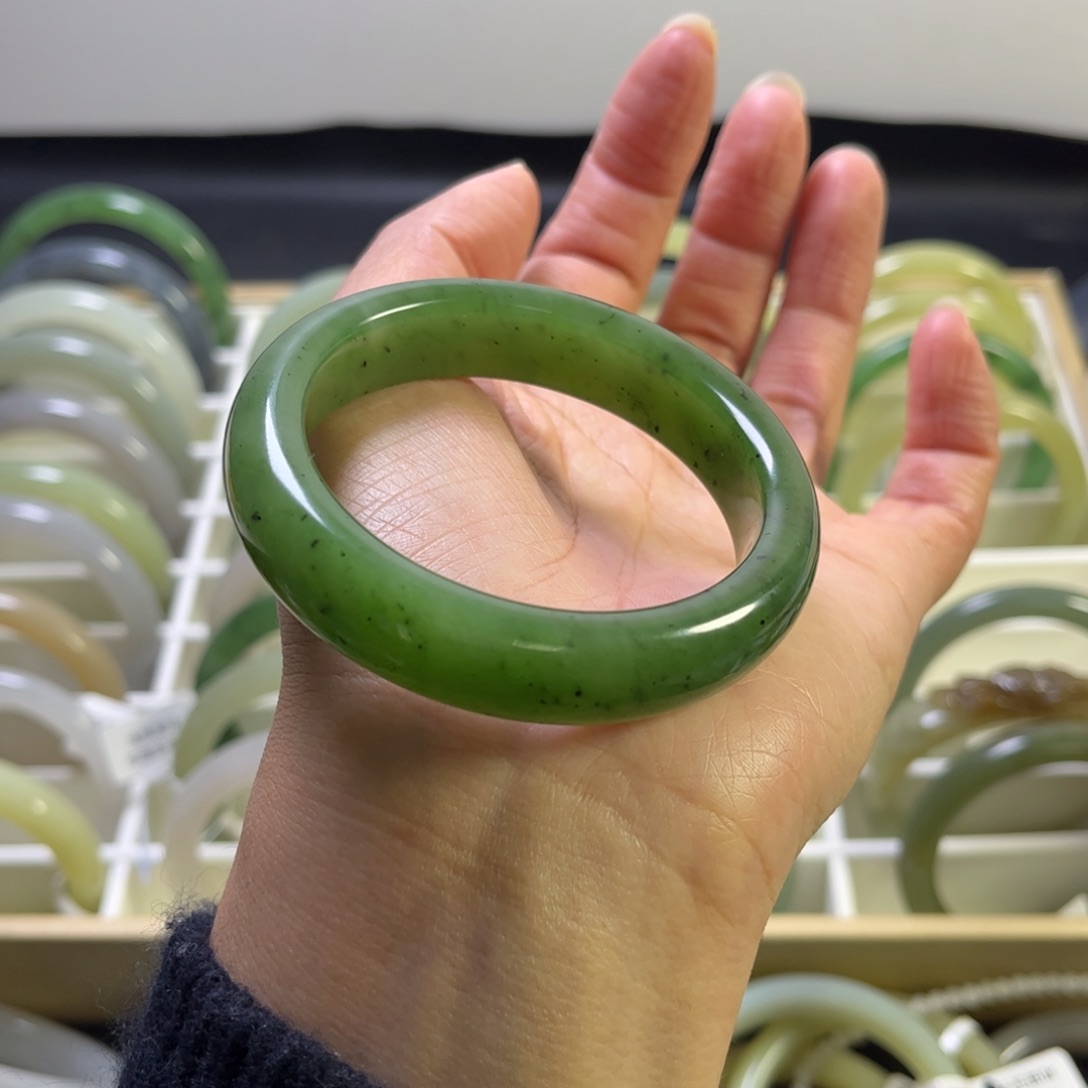 和田玉（碧玉）未镶嵌手镯53圈