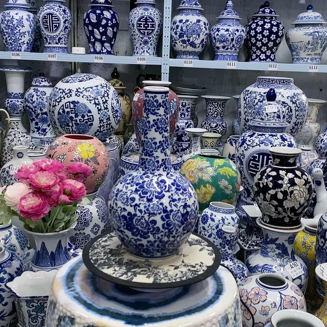 【闪购商品】摆件天球瓶瓷器摆件…………………………