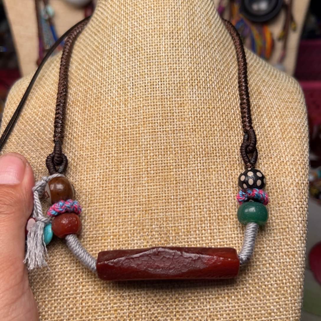 玛瑙/玉髓颈饰未镶嵌