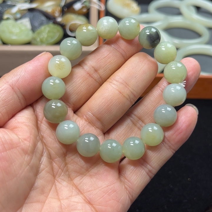 和田玉（糖玉）未镶嵌挂件