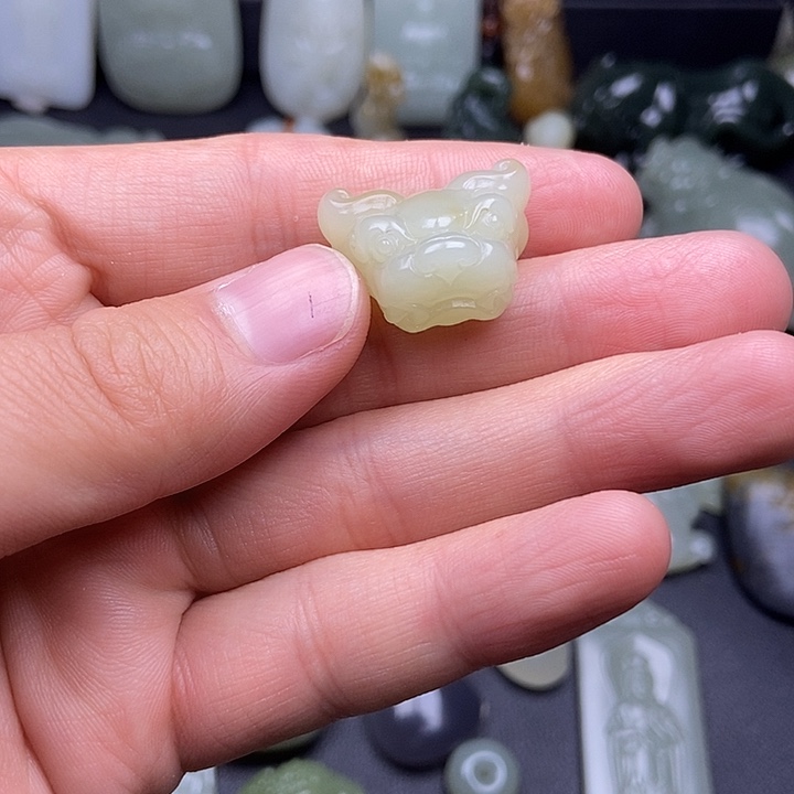 未镶嵌和田玉挂件