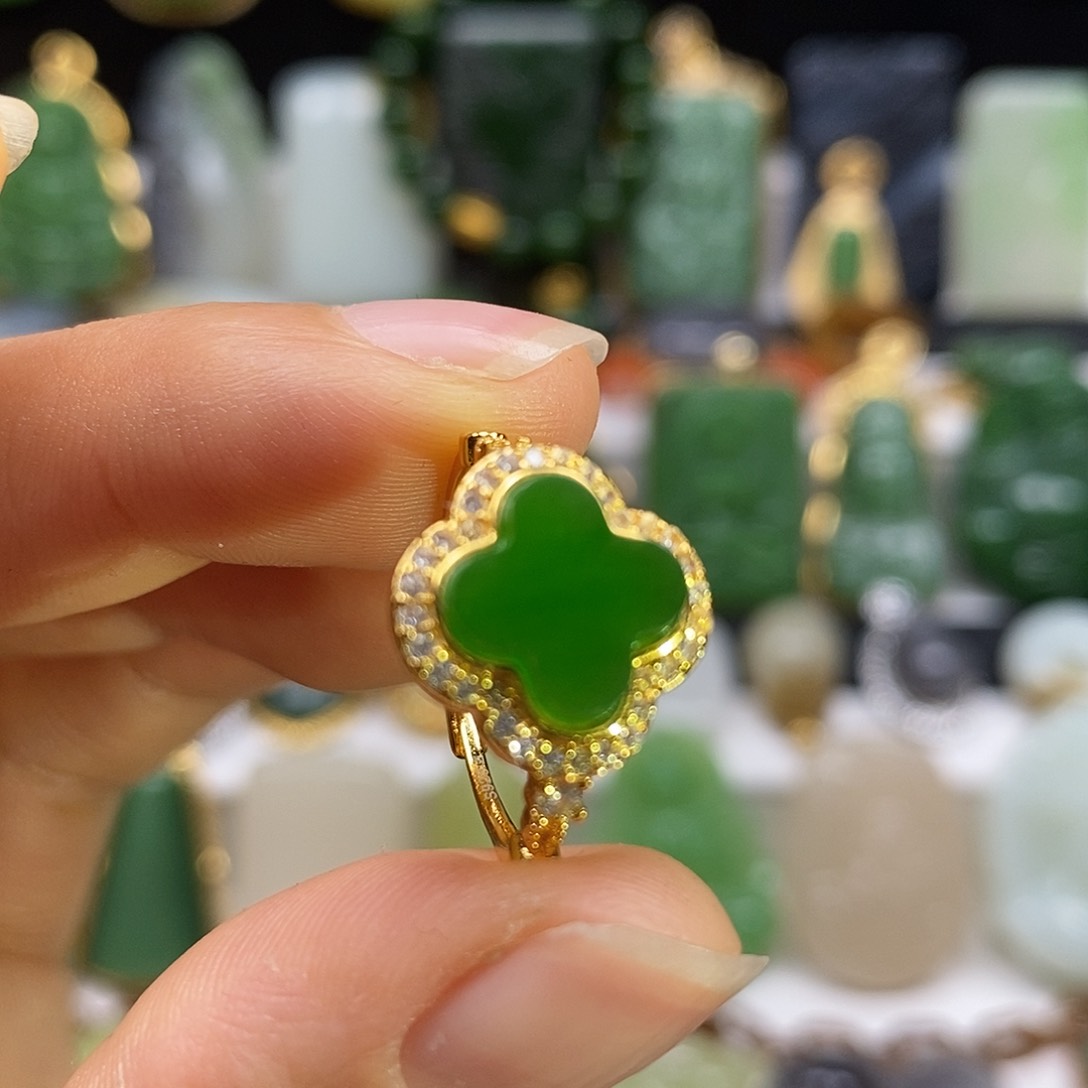 和田玉银S925镶嵌颈饰