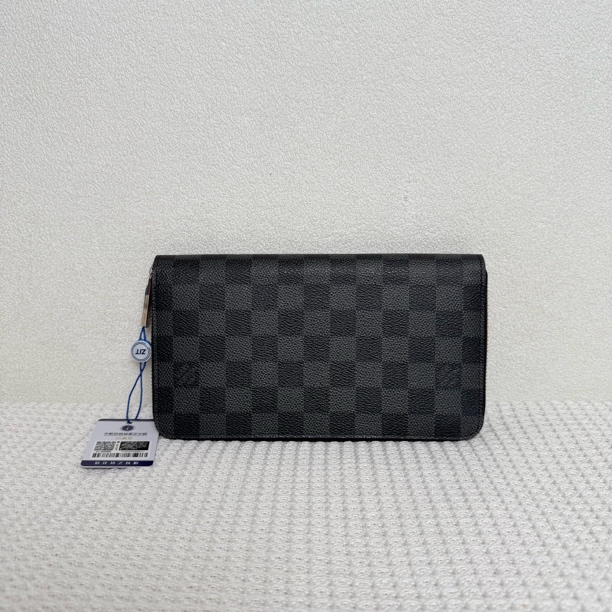 99新 LouisVuitton/路易威登 5567/时尚经典黑棋盘格拉链钱包
