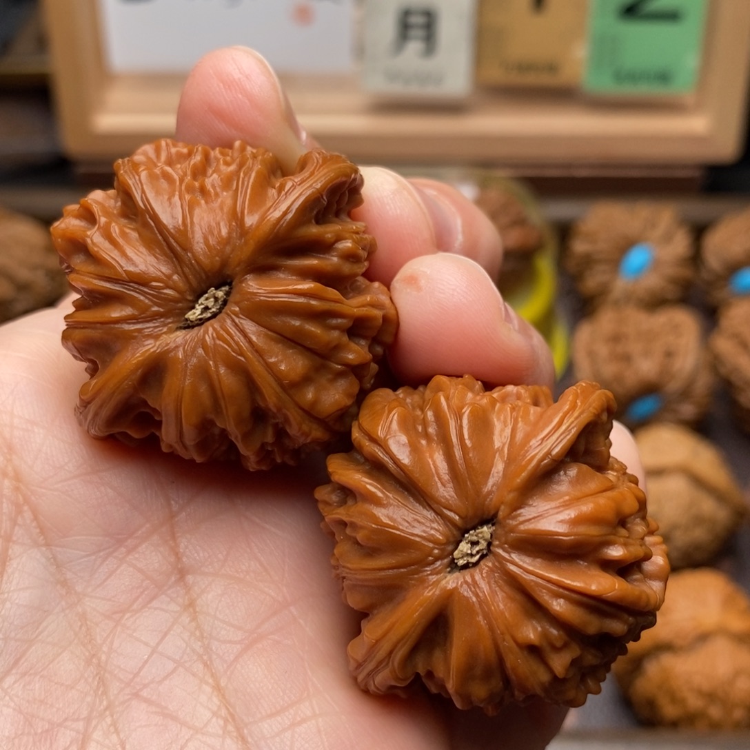 达***溜文玩核桃把件磨盘39