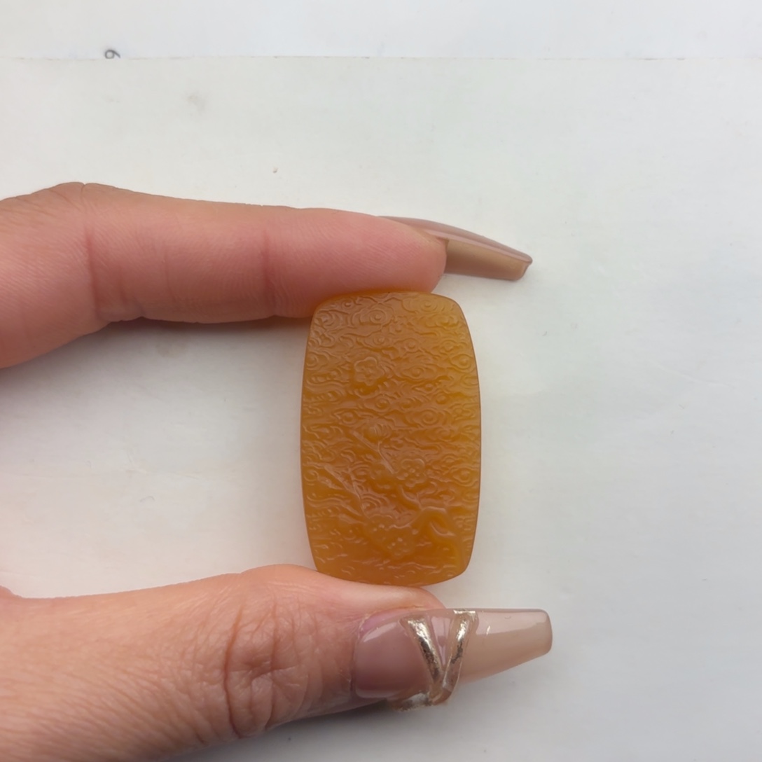 烈***天石英质玉未镶嵌黄蜡石挂件