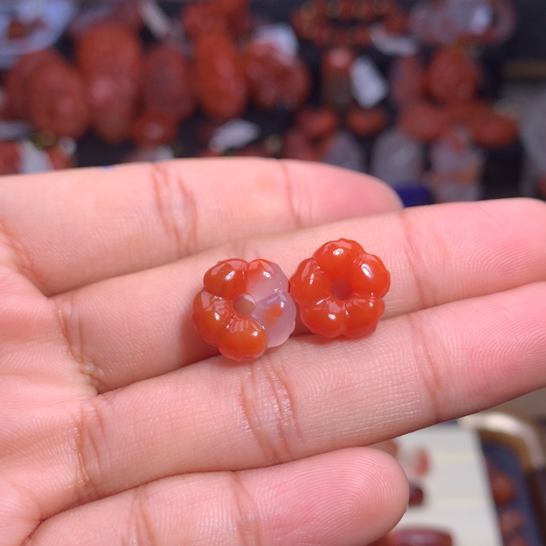 南红玛瑙未镶嵌珠宝半成品有钱花