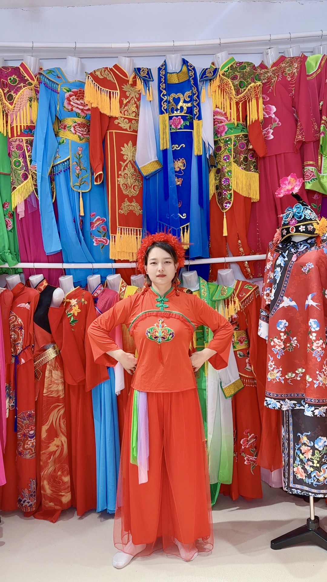 红色定制不退换/绣花古典舞民族风广场舞春夏表演套装