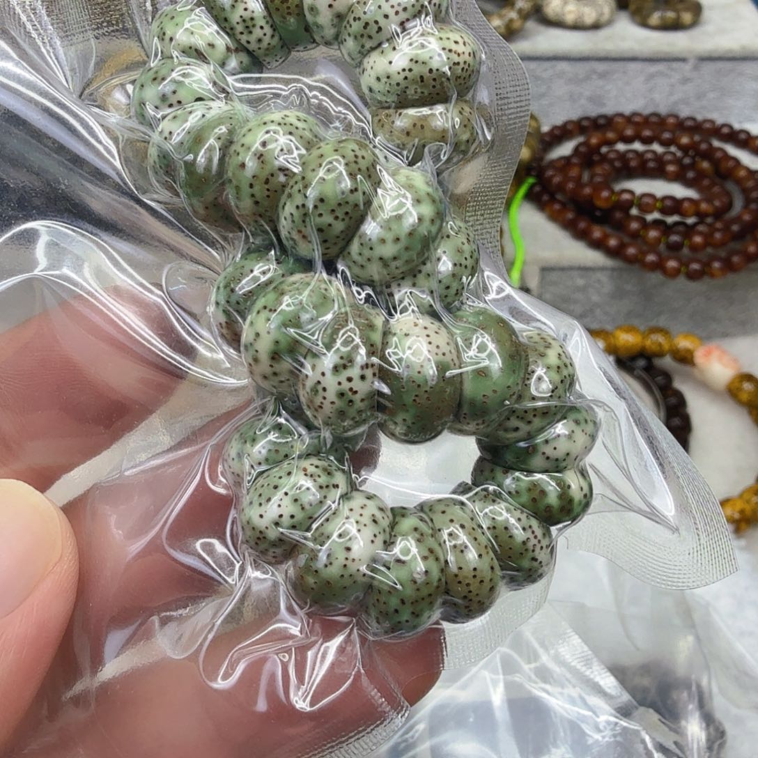 星月菩提手串8高端绿星月菩提单圈大肠1.3